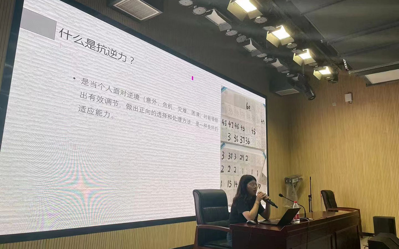 东胜董玉娣中学